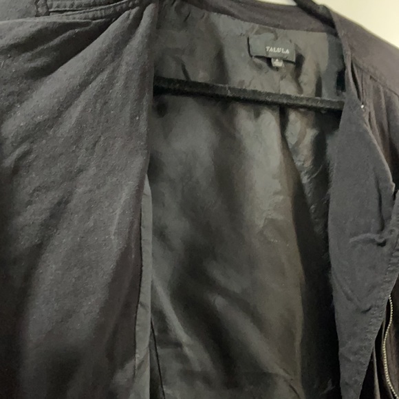 Beautiful Aritzia crop jacket - Picture 3 of 6